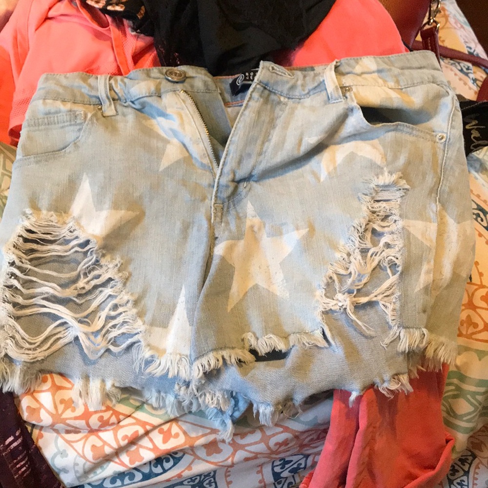 Shorts. Boom boom jeans